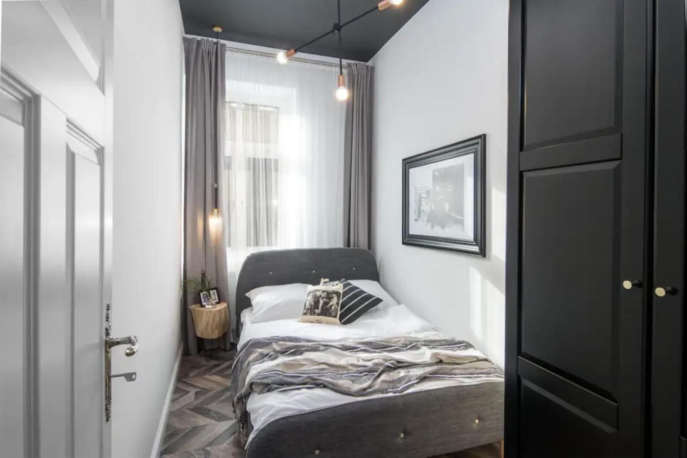 Jozefa 20 Street 2 Bedroom Apartment Краков Экстерьер фото